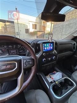 GMC Sierra